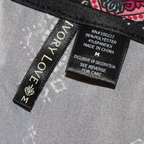 🖤❤️🤍 Ivory Love Blouse · Black & Red Accents · Size M · Elegant Contrast - Picture 2 of 7